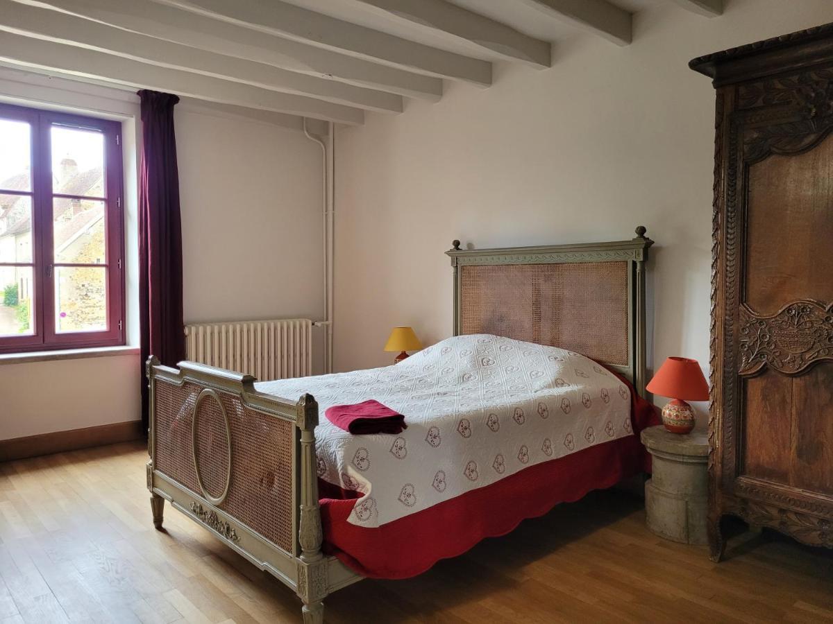 Maison Forte Perreuse Treigny Exteriör bild