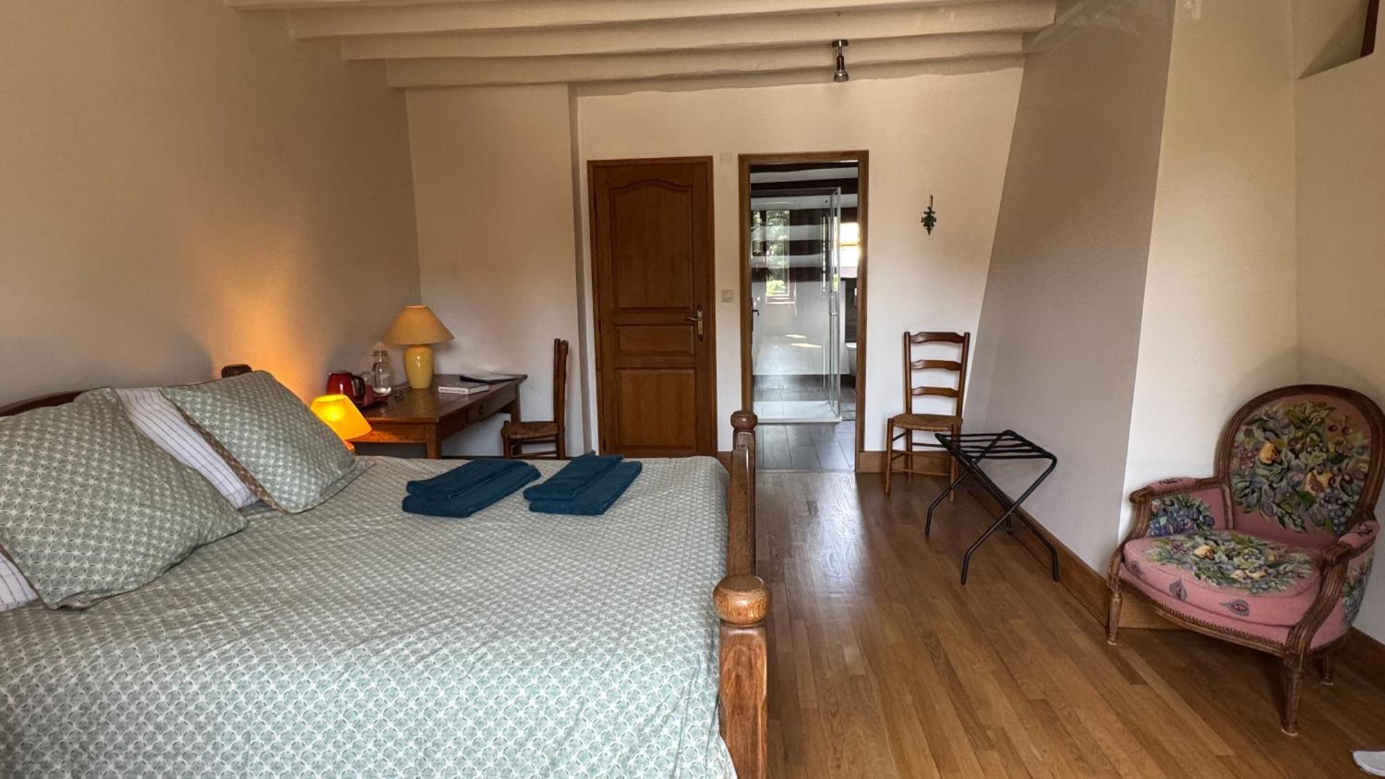 Maison Forte Perreuse Treigny Exteriör bild