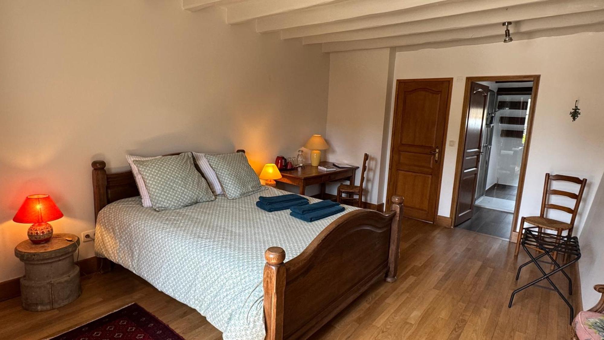 Maison Forte Perreuse Treigny Exteriör bild