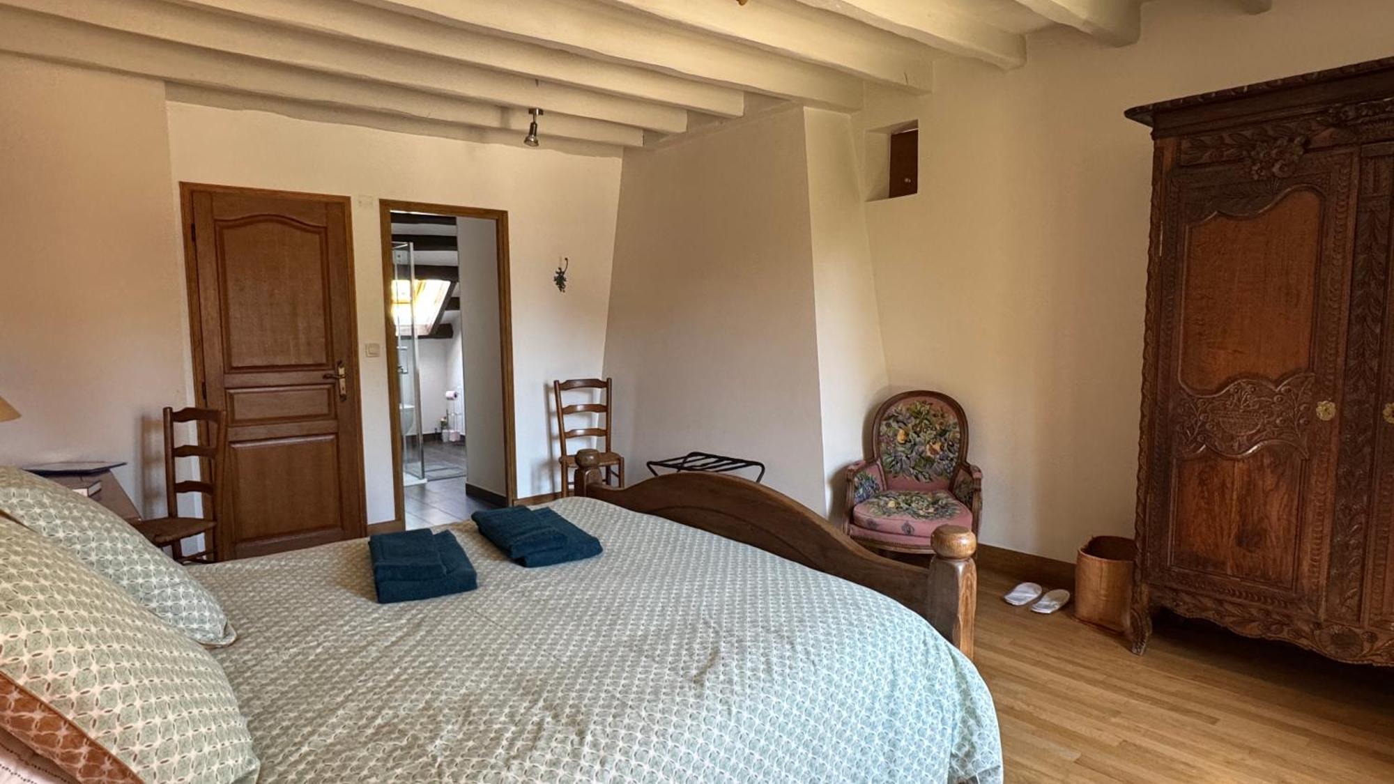 Maison Forte Perreuse Treigny Exteriör bild